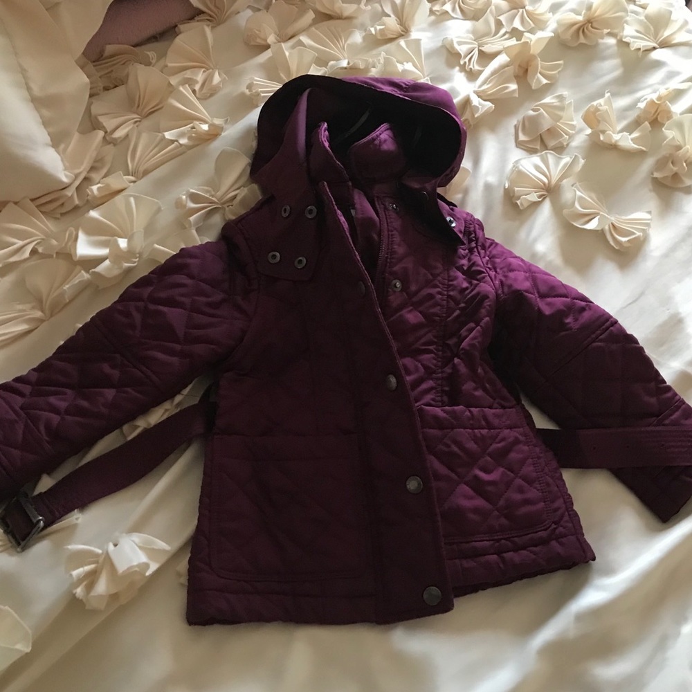 Burberry toddler jacket size 3y fits 2y non-nego